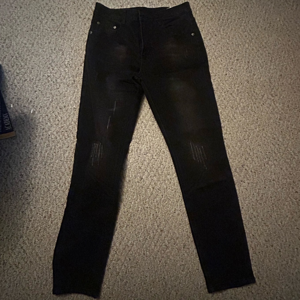 Black slightly ripped Jeans Classic Style